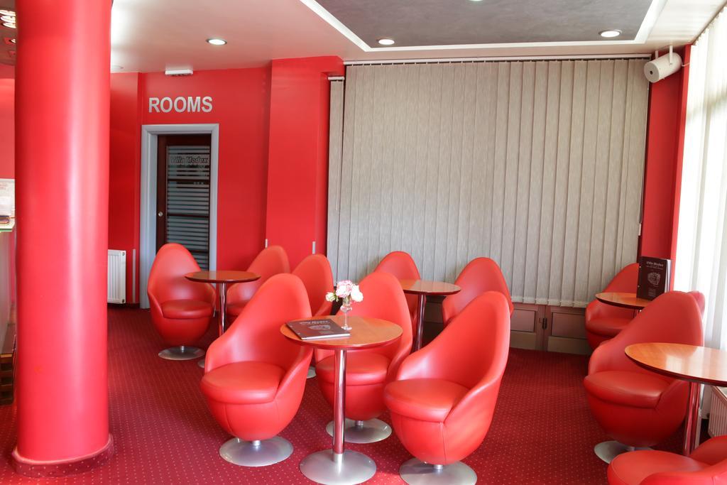 Guesthouse Villa Modex 패레신 외부 사진
