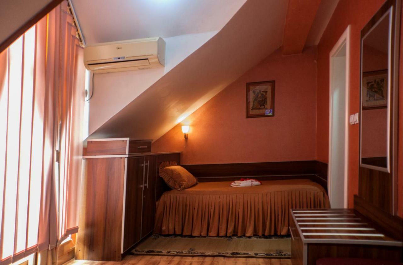 Guesthouse Villa Modex 패레신 외부 사진