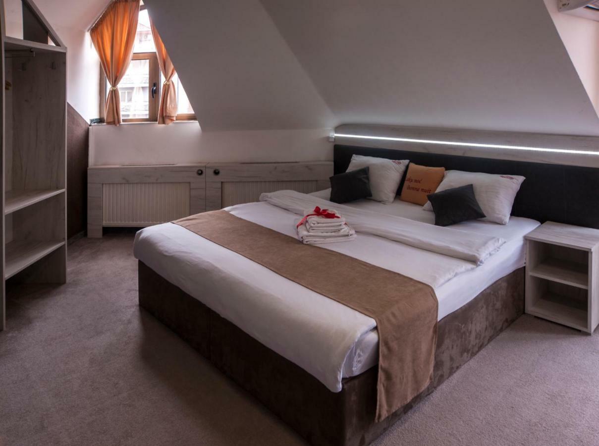 Guesthouse Villa Modex 패레신 외부 사진