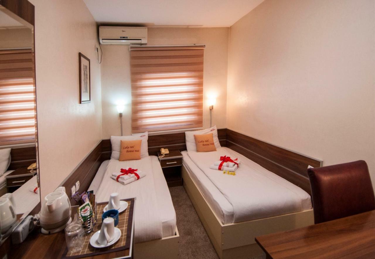Guesthouse Villa Modex 패레신 외부 사진